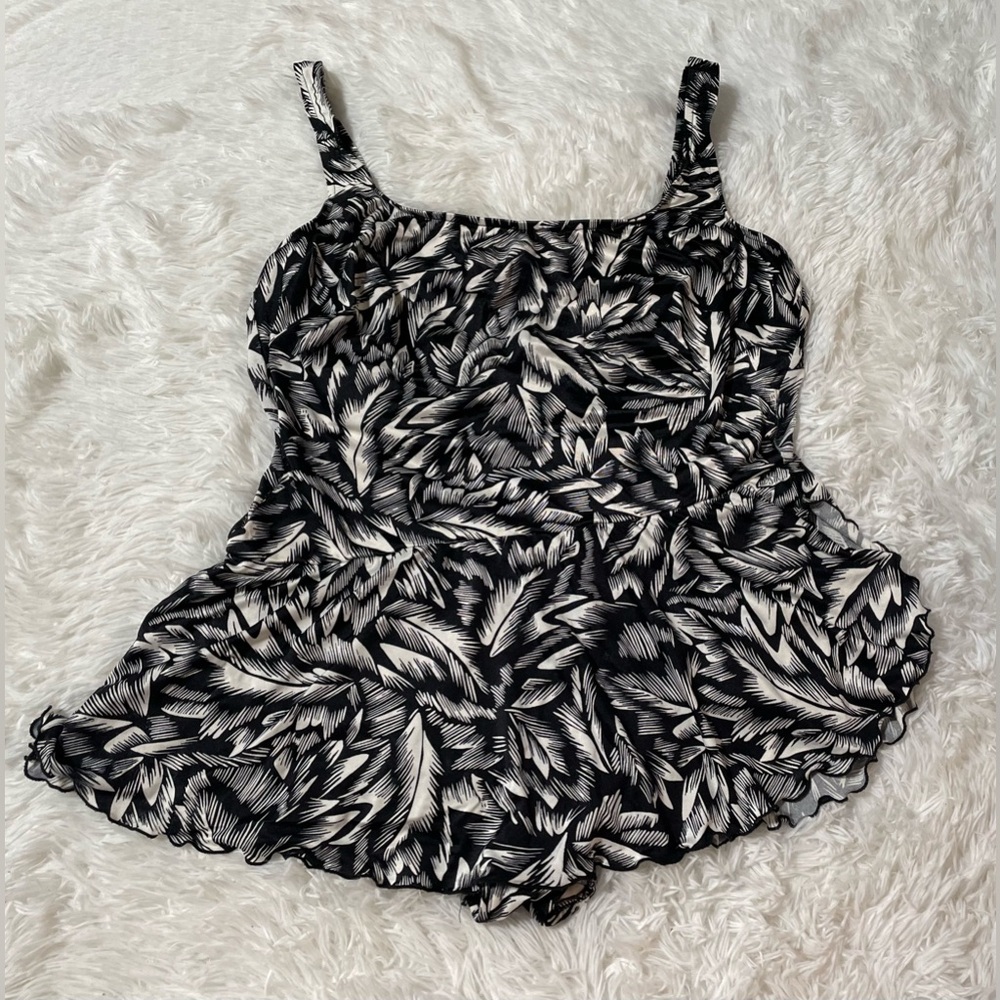 Vintage Robby Len Resort Beach One Piece Swimsuit Skirt Black Floral Plus 24W 24